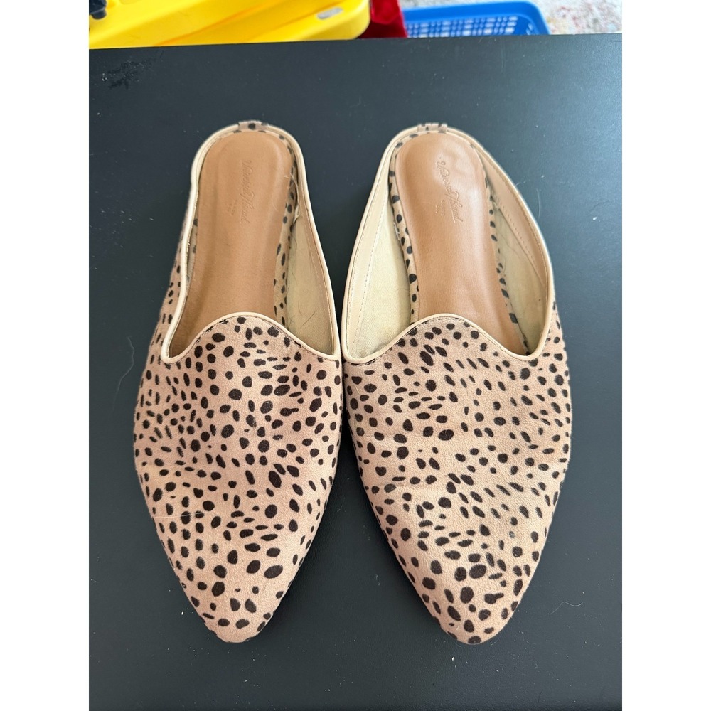Universal Threads Leopard Print Slide on Flats in 9.5